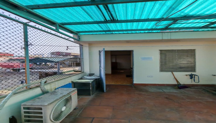 Cần bán nhà riêng Lô góc Phố Trương Định, 5 tầng x 44m2, 8 ngủ, giá 6.95 tỷ 100m ra phố